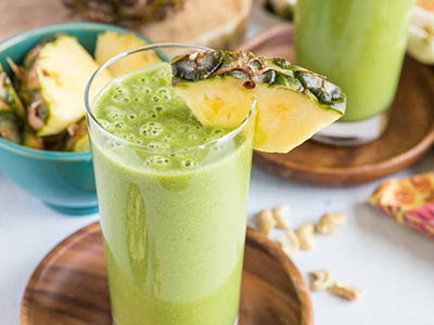 Fresh and Green Pineapple Smoothie
